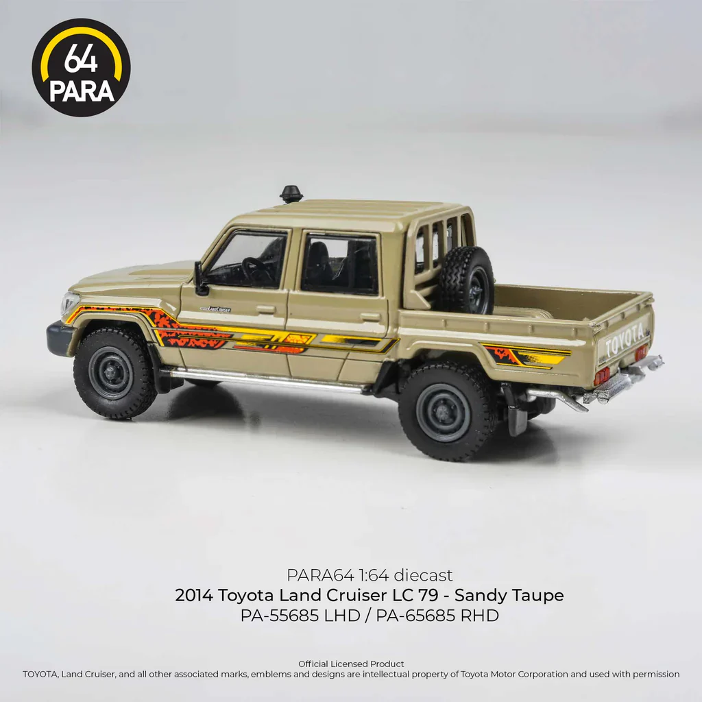 Para64 - S2014 Toyota Land Cruiser LC 79 Sandy Taupe LHD - Scala 1/64 - Image 2