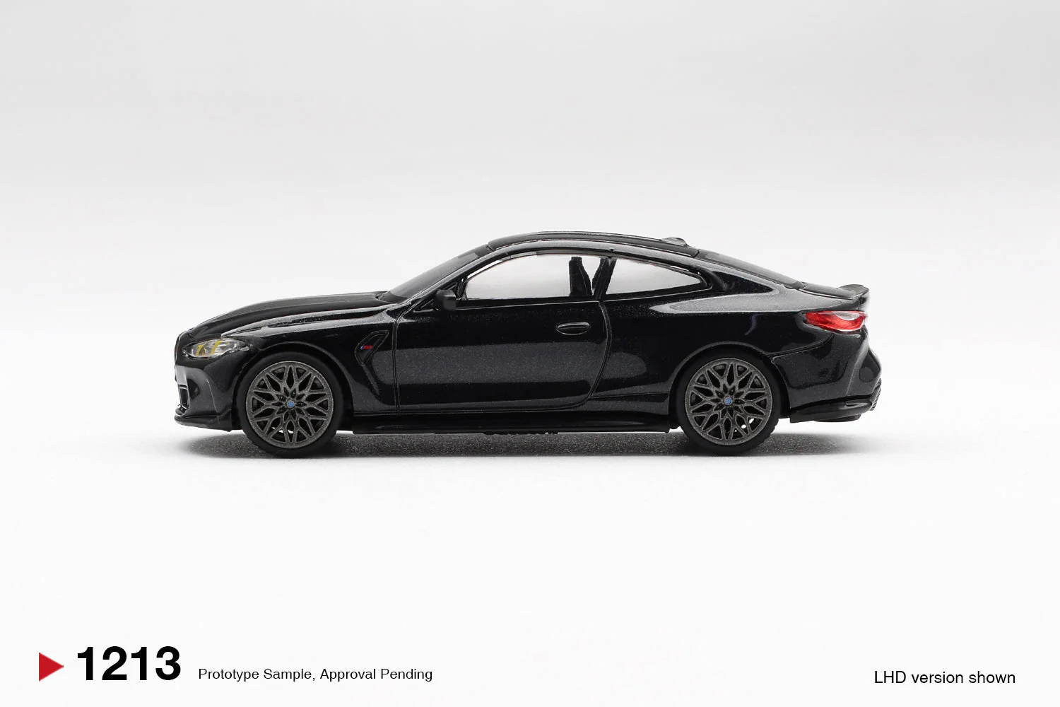 [PRE-ORDER] - Mini GT - BMW M4 (G82) CS Black Sapphire 2025 - Scala 1/64 MGT01213-L - Image 3