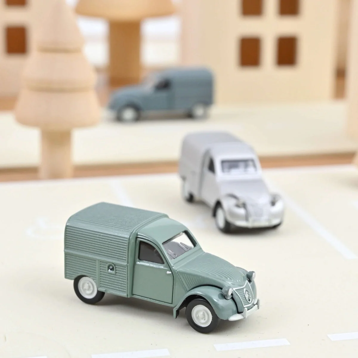 Norev - Citroen 2CV Fourgonnette 1950 Green - Scala 1/64