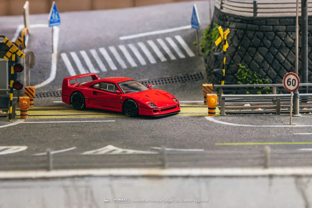 Tarmac Works - Ferrari F40 Lightweight Red - Scala 1/64 T64R-076-RE - Image 4