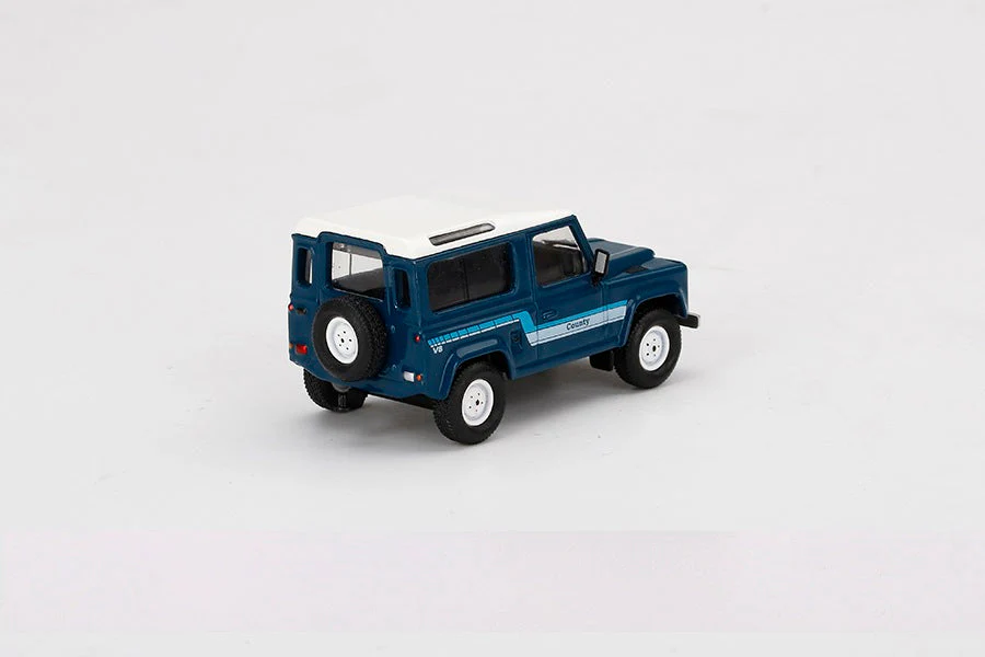 Mini GT - Land Rover Defender 90 County Wagon Stratos Blue LDH - Scala 1/64 MGT00353 - Image 4
