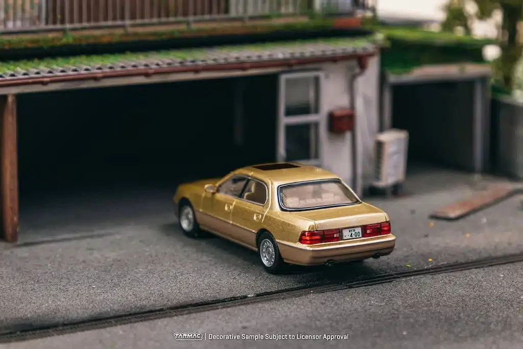 Tarmac Works - Lexus LS400 Champagne Beige Metallic - GLOBAL64 - Scala 1/64 T64G-082-GO - Image 4