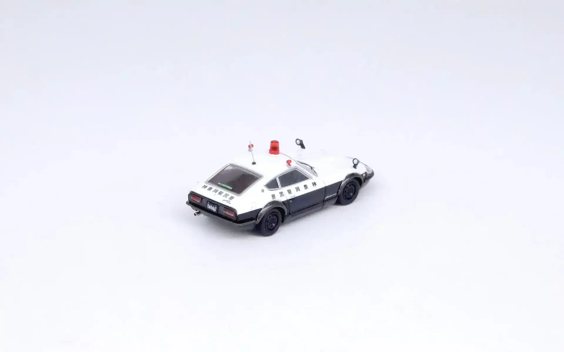 INNO64 - Nissan Fairlady 240Z Japanese Police Car - Scala 1/64 IN64-240ZG-JPC - Image 3