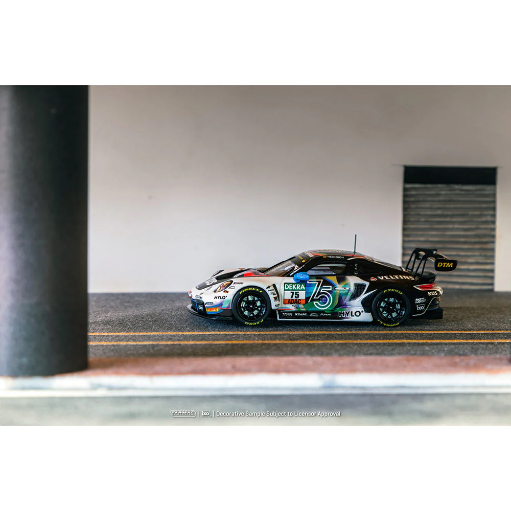 Tarmac Works - Porsche 911 GT3 R DTM 2023 - HOBBY64 - Scala 1/64 T64-084-23DTM75 - Image 5