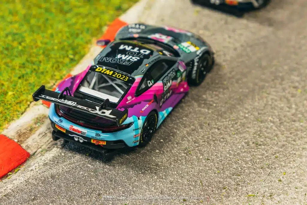 Tarmac Works - Porsche 911 GT3 R DTM 2023 Tim Heinemann - HOBBY64 - Scala 1/64 T64-084-23DTM09 - Image 3