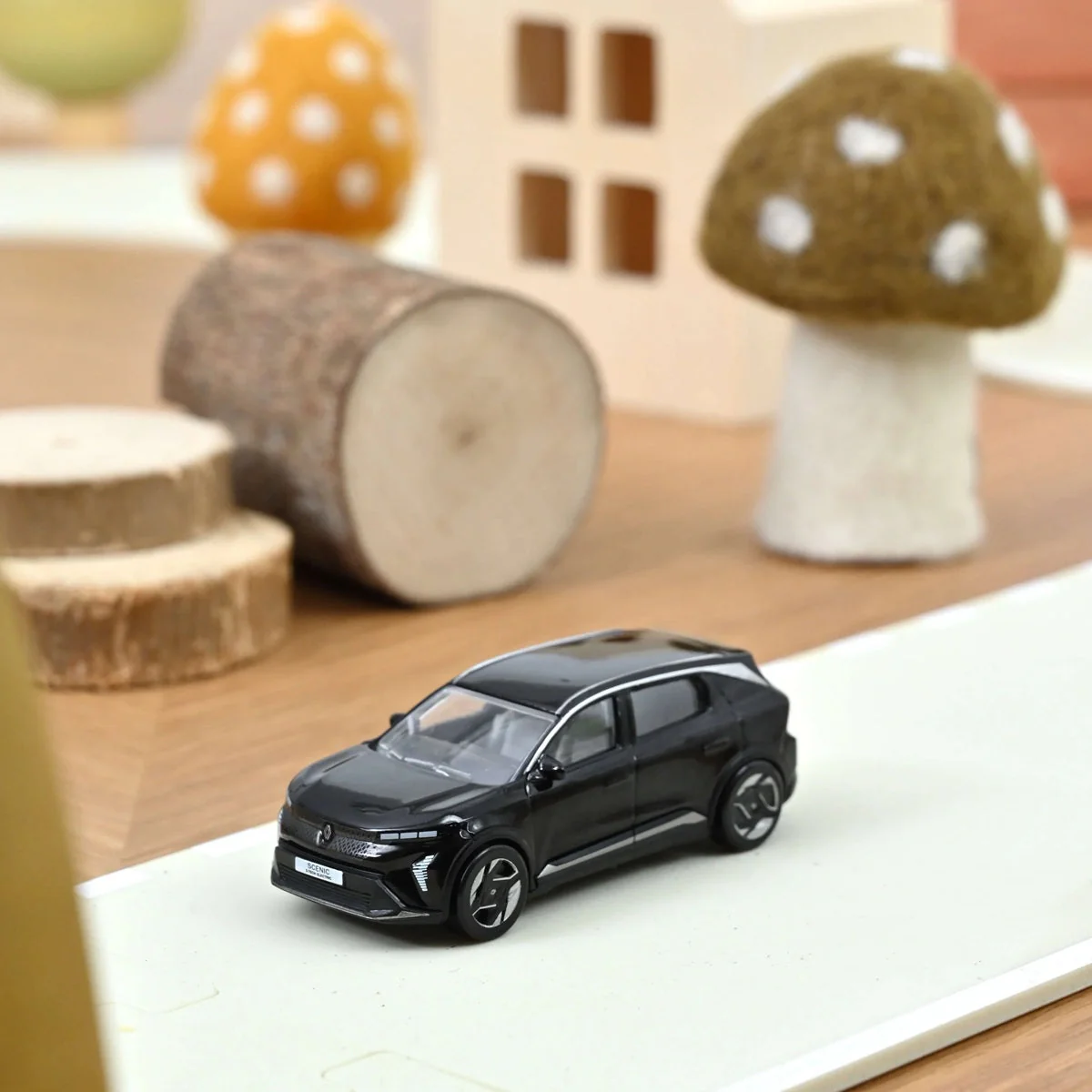 Norev - Renault Scenic E-Tech 100% Electric 2024 Diamond Black - Scala 1/64