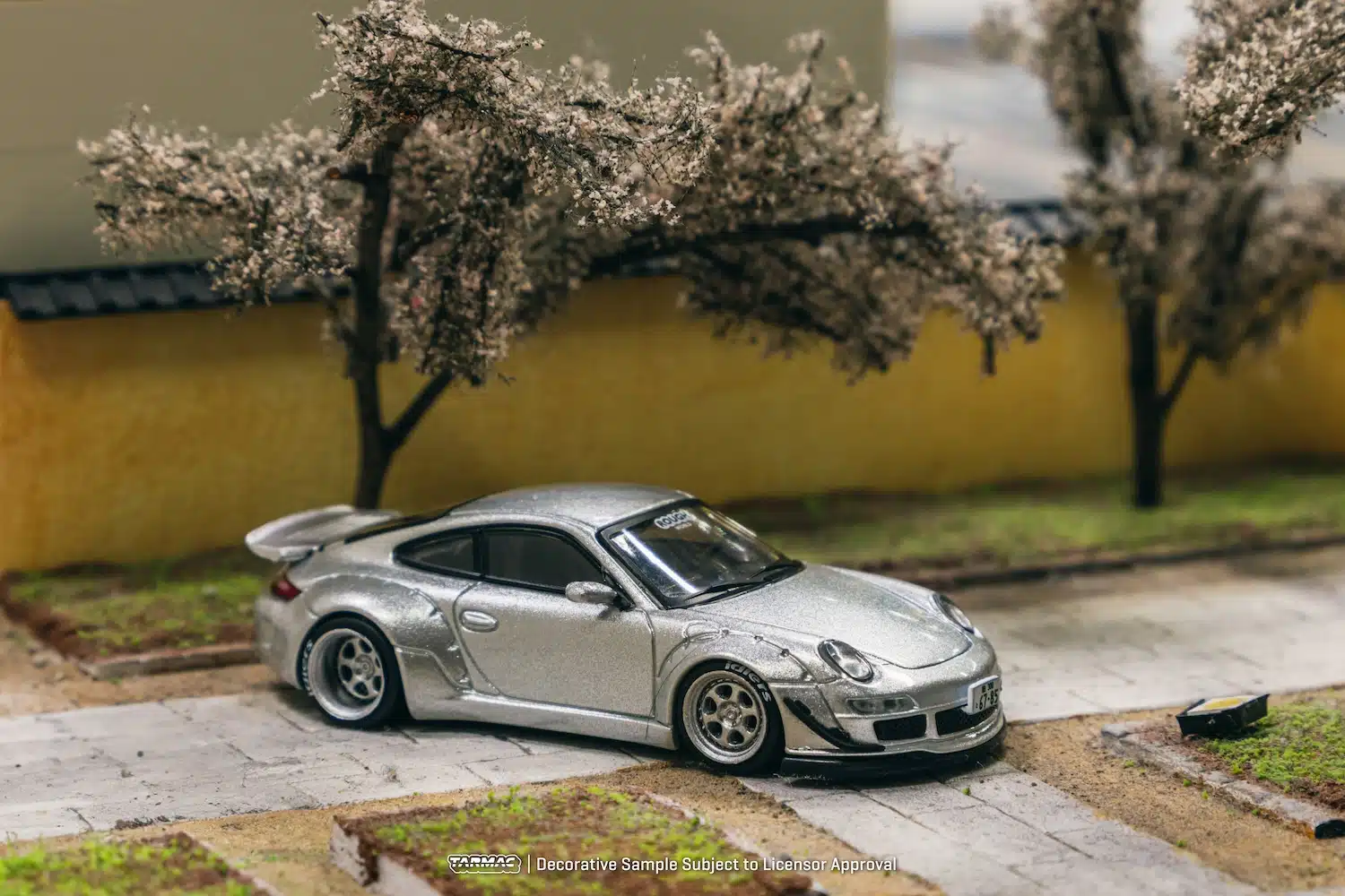 Tarmac Works - RWB 997 Abu Dhabi - HOBBY64 - Scala 1/64 T64-057-AB - Image 4