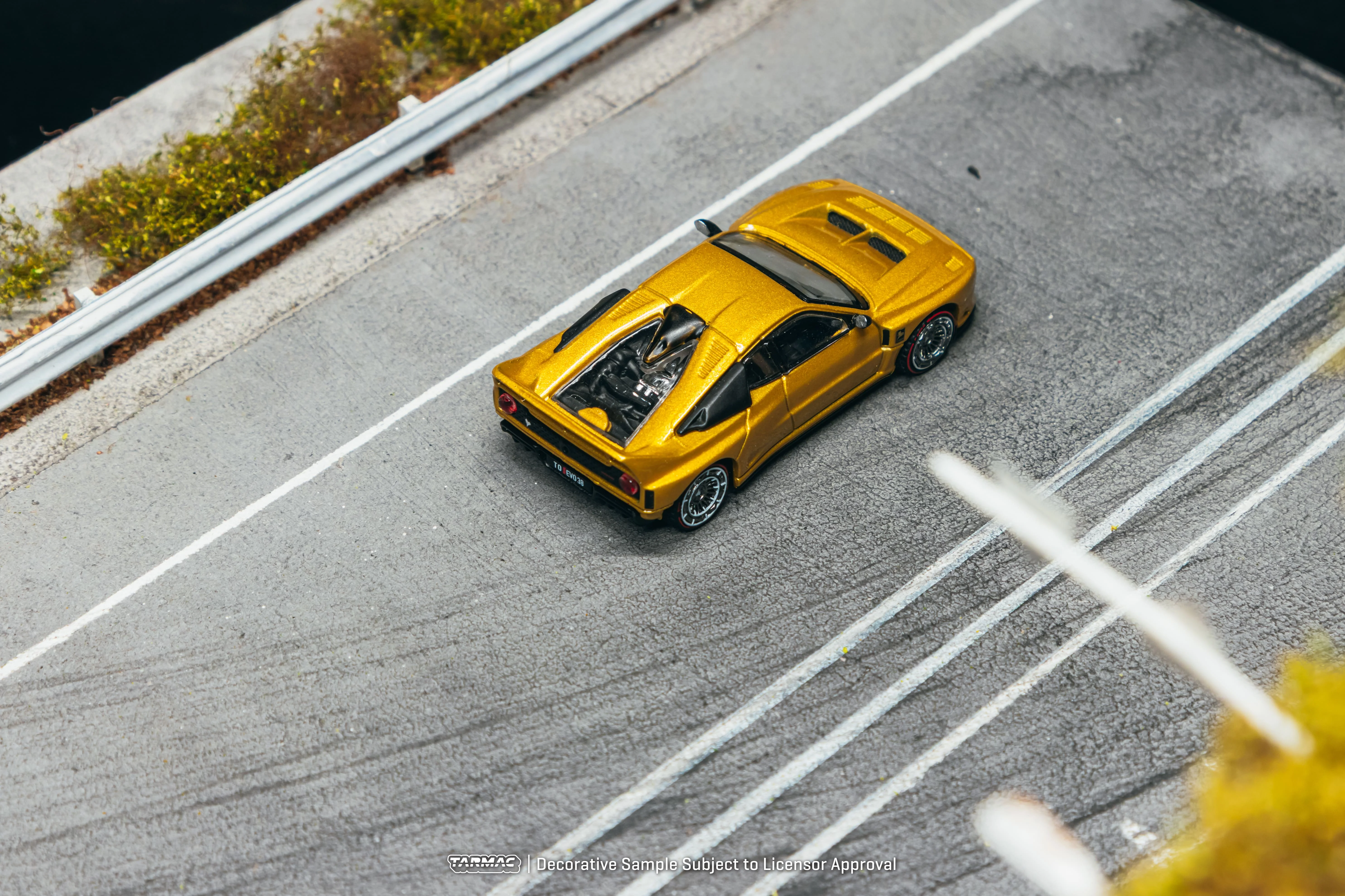 [PRE-ORDER] Tarmac Works - Kimera EVO38 Gold 2026 - GLOBAL64 - Scala 1/64 T64G-TL090-GD - Image 3