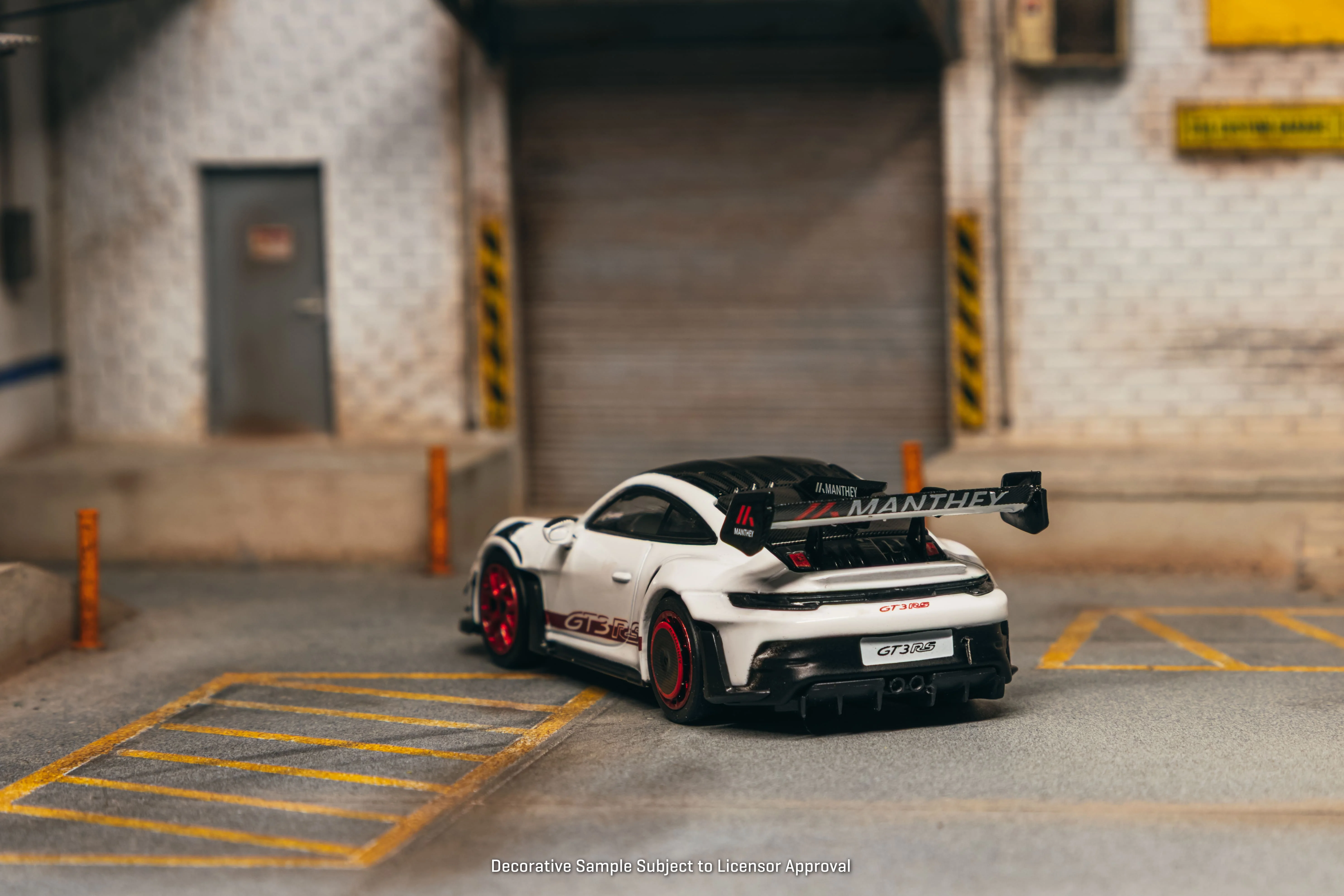 [PRE-ORDER] Tarmac Works x Minichamps - Porsche GT3RS 992-1 Special Edition White 2026 - Scala 1/64 T64MC-023-WR - Image 3